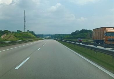 Agih peruntukan berdasar sentimen politik