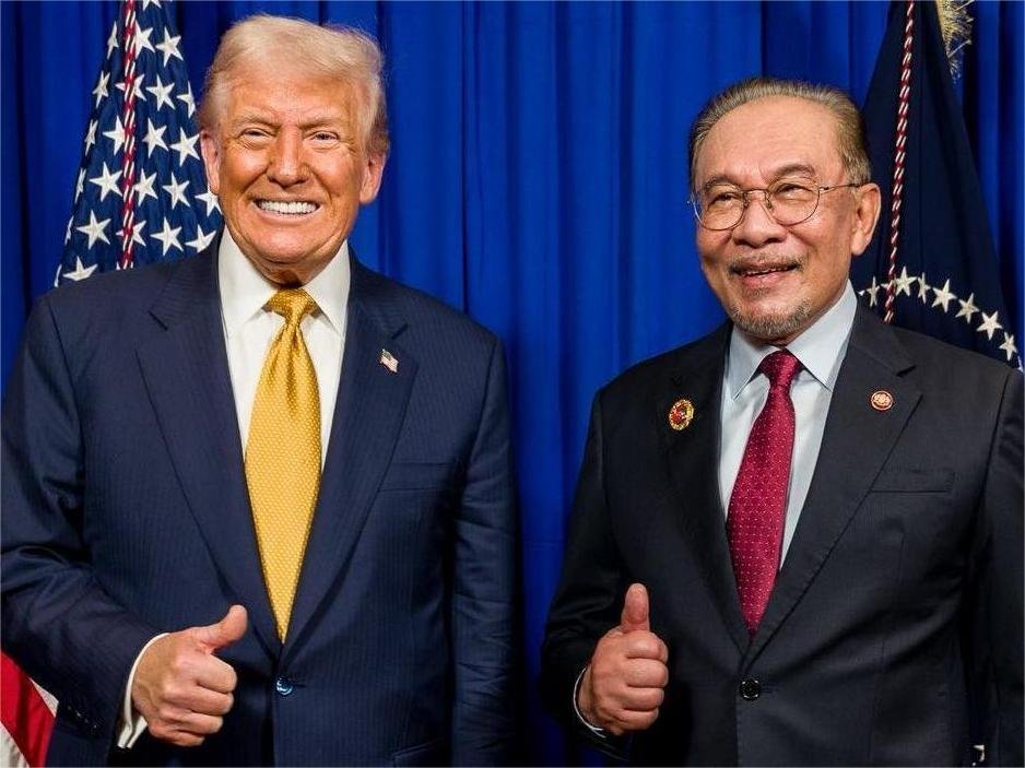 Anwar n trump