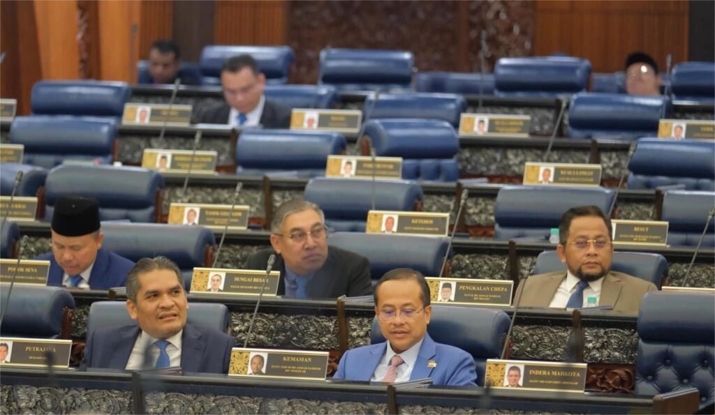 parlimen - sidang